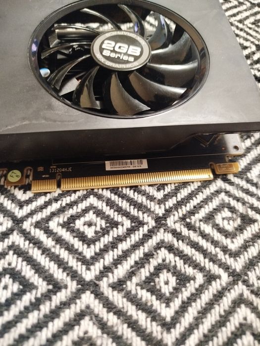 XFX Radeon R7 240 2 GB