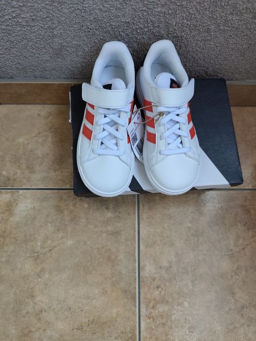 Детски обувки адидас