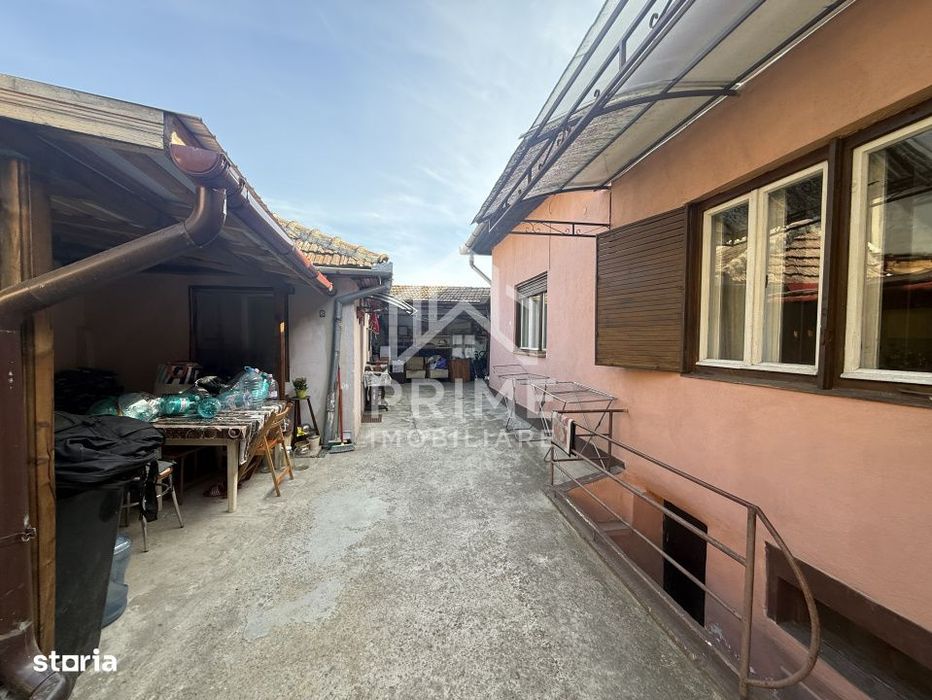 Casa individuala de vanzare | Zona-ULTRACENTRALA | 385 mp teren.