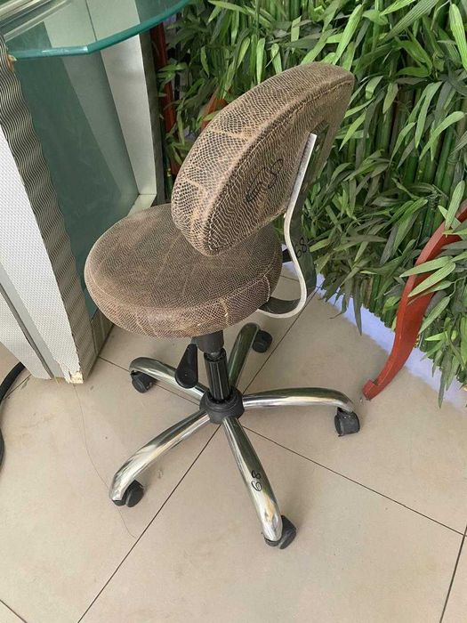 Кресло для салона, парикмахера, маникюр.