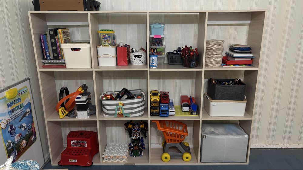 Стеллаж из 12 отсеков