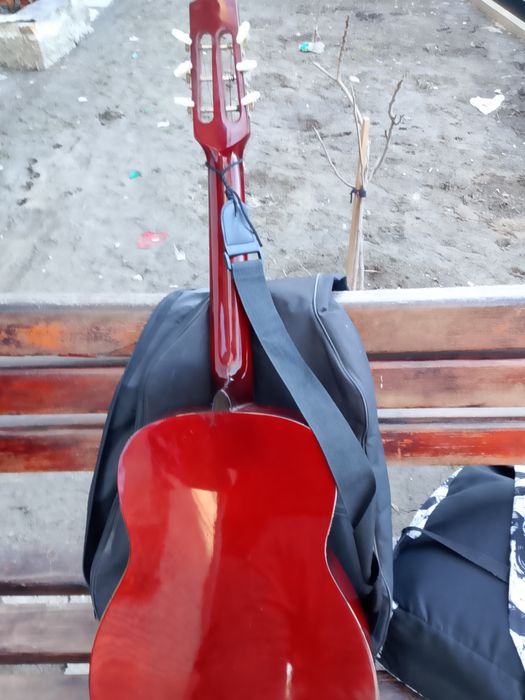 Гитару продам хорошыя