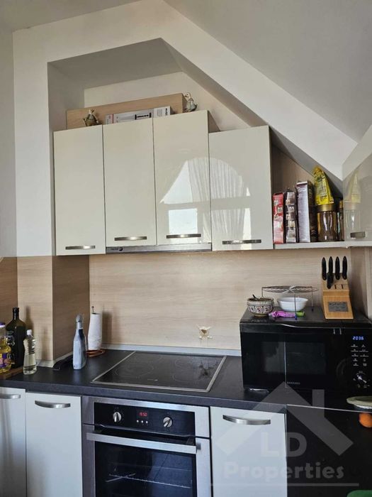 Многостаен апартамент с гледка към морето в к.к.Чайка