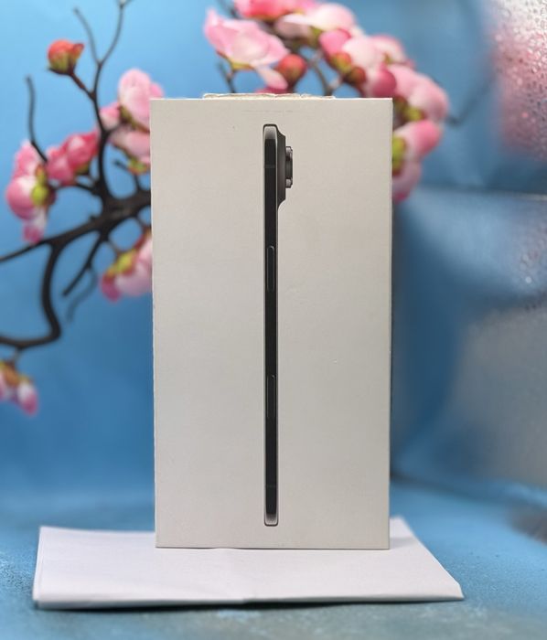 НОВ!!! Apple iPhone Air, 1TB, 5G, Space Black + подарък адаптер Apple