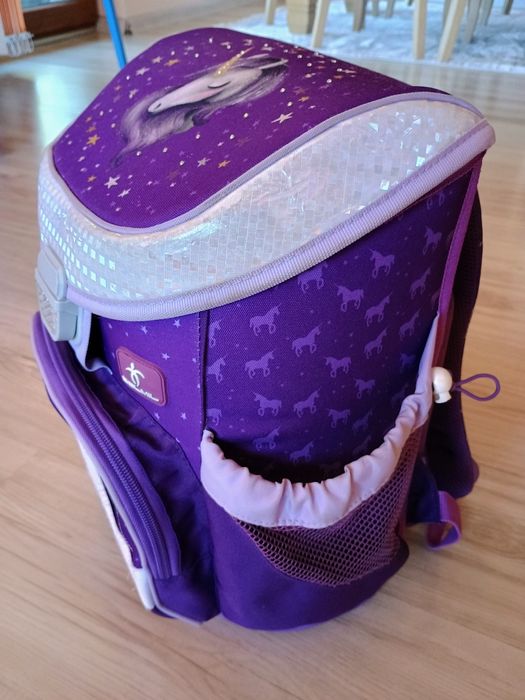 Продавам ученическа раница Belmil