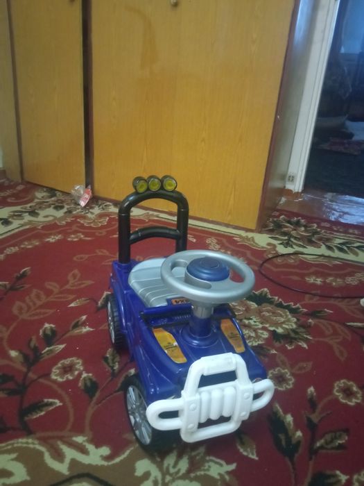 Tolokar bolalar mashinasi