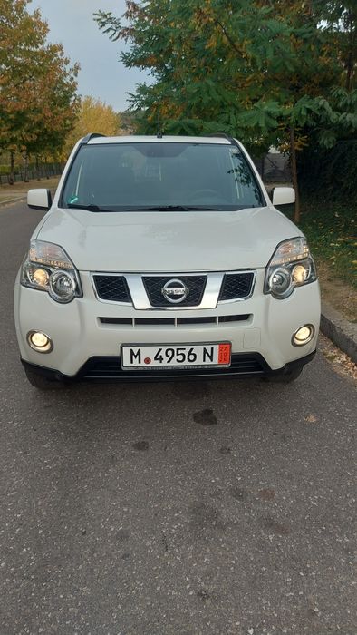 NISSAN xtrail 2012 ,4×4,2.0diesel