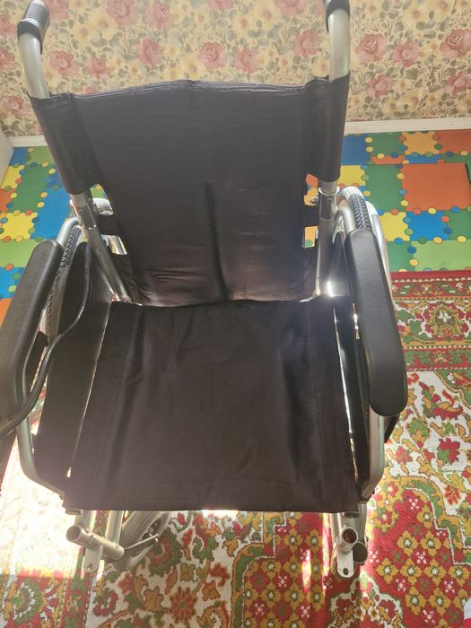 Электроколяска для инвалида.