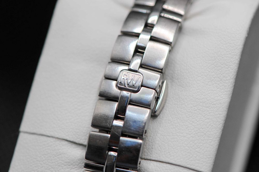 Швейцарски дамси часовник с диаманти,18к злато - Raymond Weil Parsifal