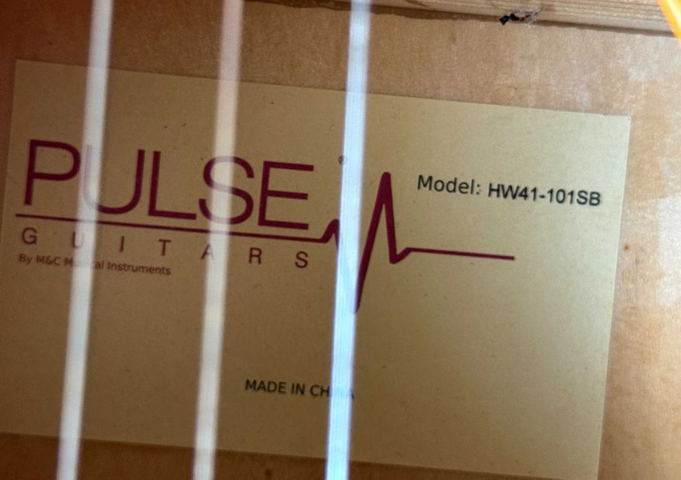 Chitară acustică Pulse HW41-101SB 4/4 + Husă + Capodastru + Curea