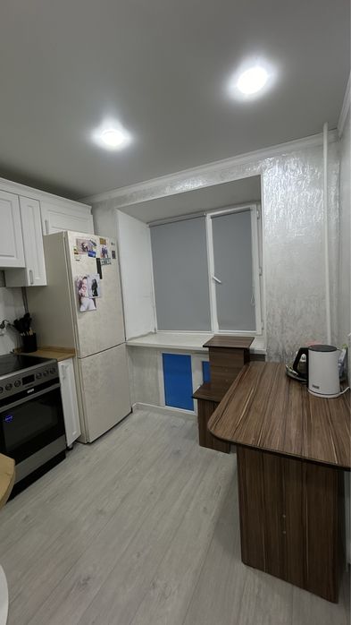 Прдам 4-х комнатную квартиру