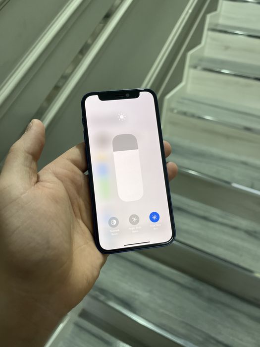 Продам Айфон 12 мини