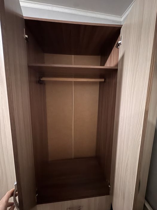 Продам Шкаф б/у..