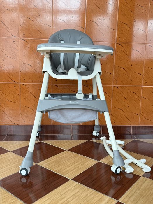 Vand scaun bebelusi in stare foarte buna ! Se poate face si balansoar.