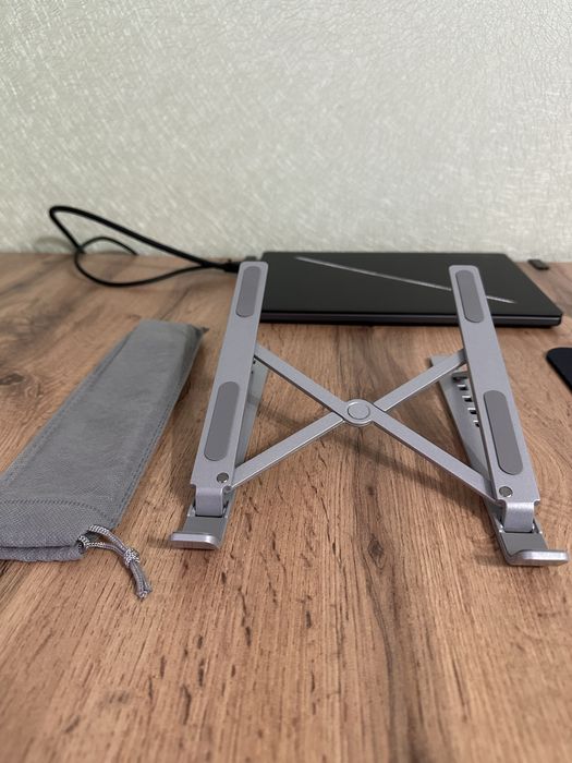 Продам подставку для ноутбука