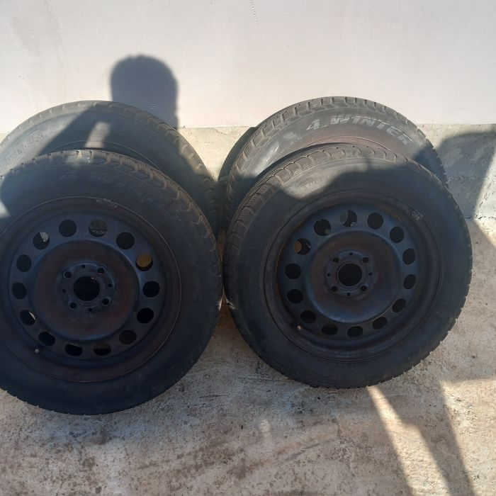 Cauciucuri cu jante de iarna