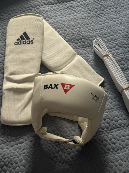 Экипировка для единоборств (шлем, защита, пояс, щитки)