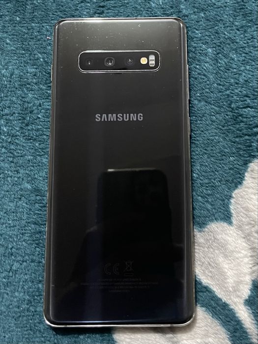 Vând Samsung s10 plus