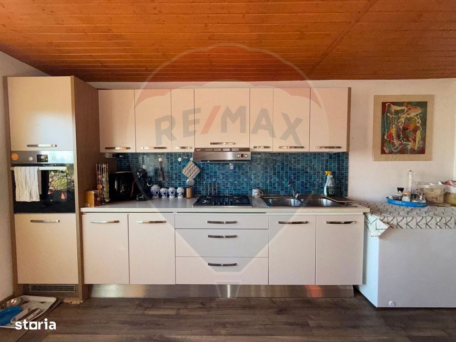 Casa cu teren de vanzare Golesti-Ramnicu Valcea / Manastirea Filimon