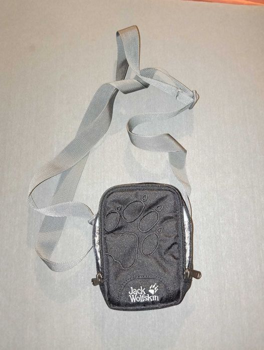 мъжка дамска чантичка JACK WOLFSKIN