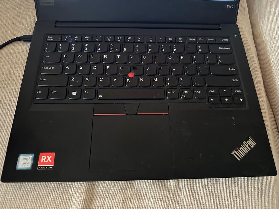 Vand laptop Thinkpad i7