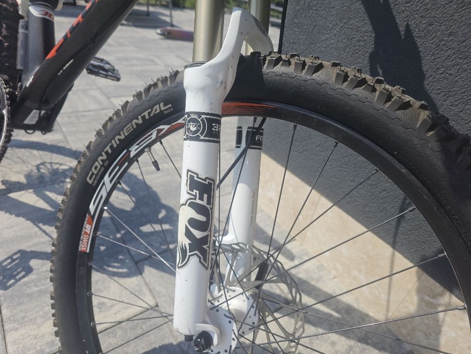 Bicicleta scott genius full suspenion carbon