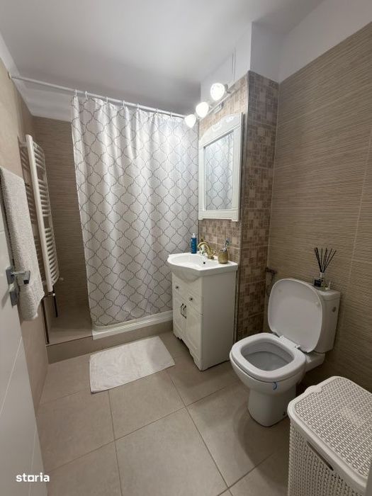 Apartament 3 camere, 74 mp, zona Garii