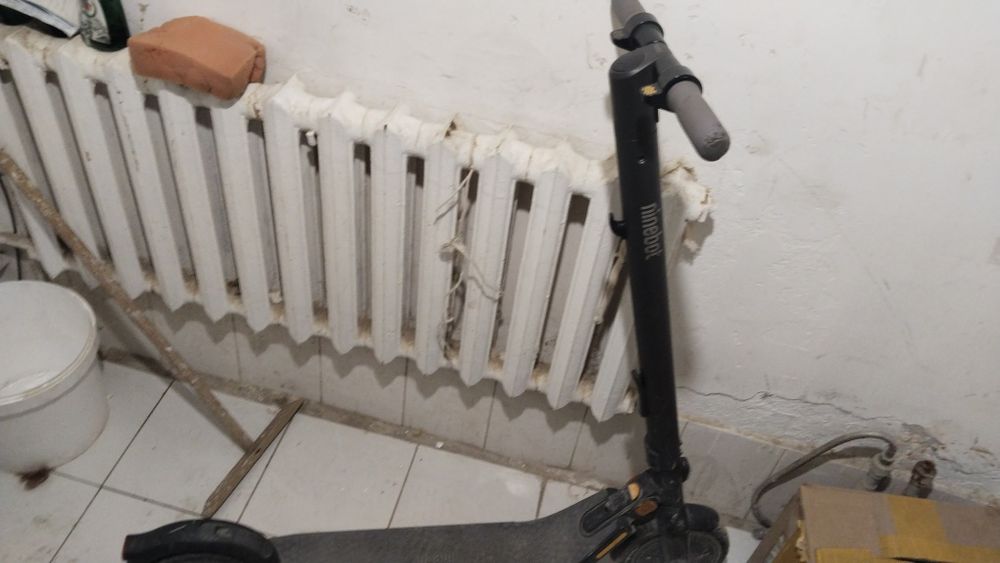 Наинбот  электро самакат