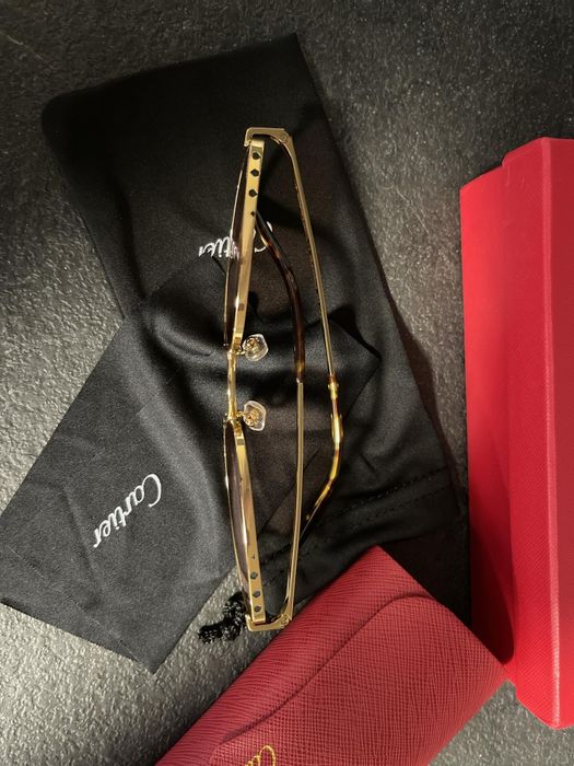 Продавам слънчеви очила Louis Vuitton  LV Cartier, Burberry  Miu Miu