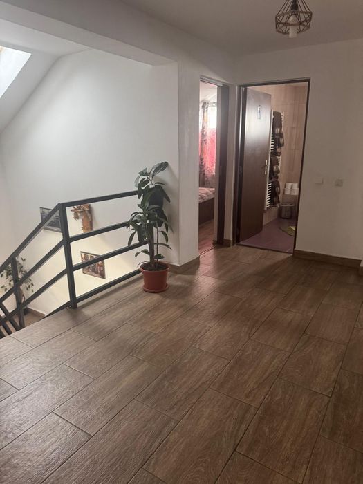 Cabană cu ciubăr de închiriat