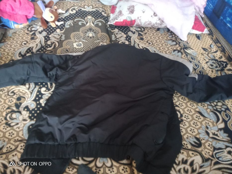 продается осенняя куртка