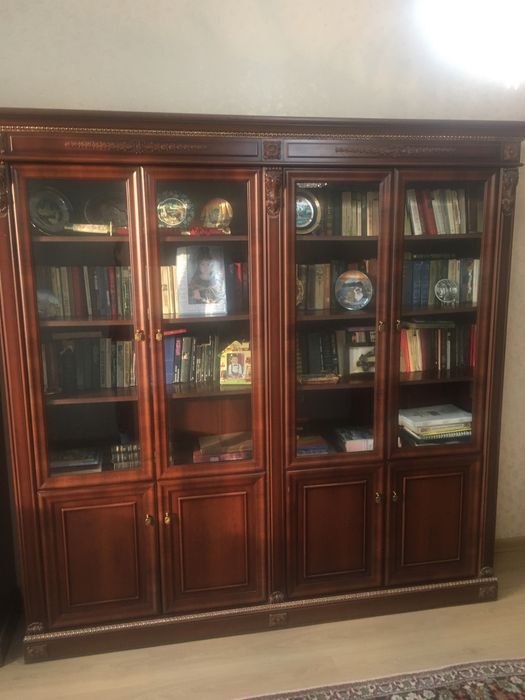 Книжные шкафы