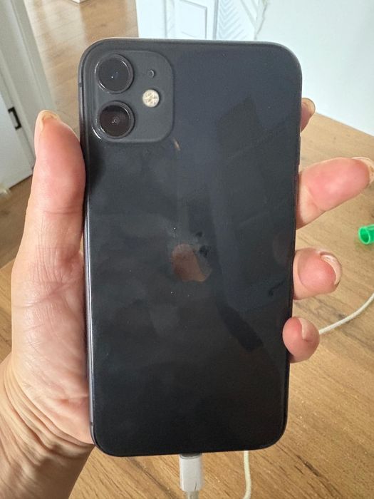 Срочно продам Iphone 11