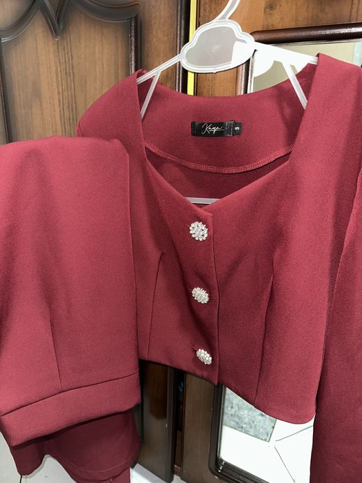 Двойка, расцветка: бордо