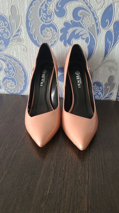 Женская обувь, туфли