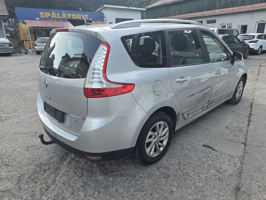 Renault scenic an 2013 ...