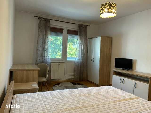 Apartament 2 camere decomandat, zona Cornișa