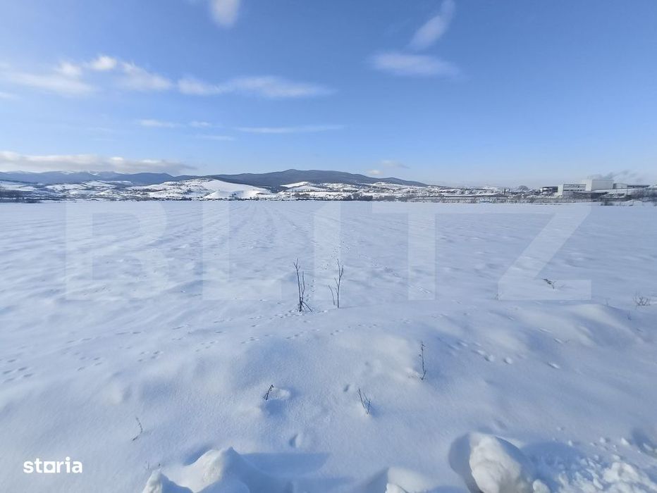 Teren partial intravilan, 7.000 mp, utilitati – ideal hala, zona Gar