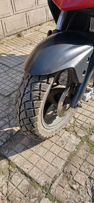 Кимко 2016 г. 4 т. Запазено и читаво