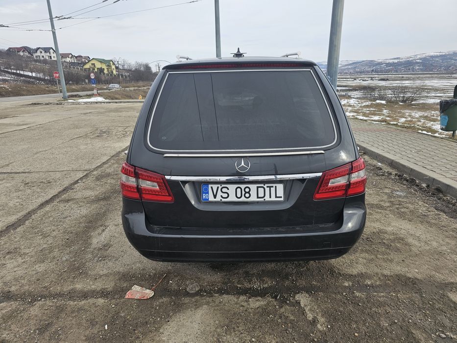 Dric funerar Mercedes E 220 2012