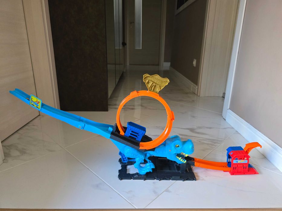 Писта Hot Wheels City - T-Rex