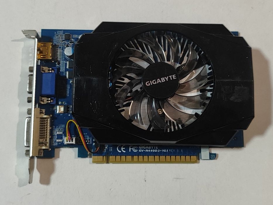 Видео карти Asus, Gigabyte PCI-e