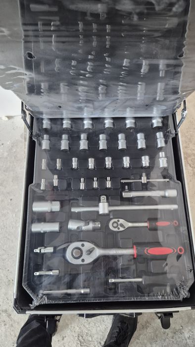 Продам набор инструментов