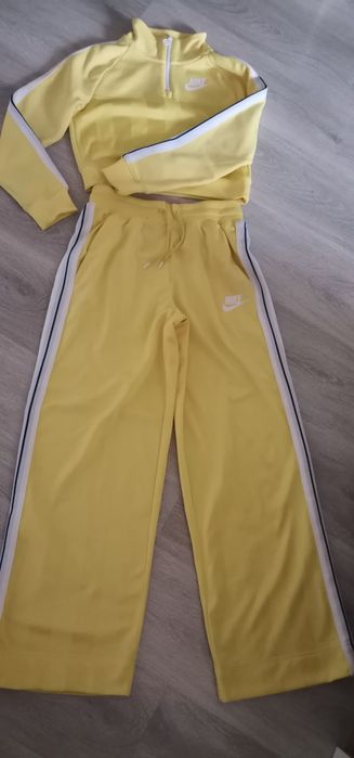 Nike дамски екип