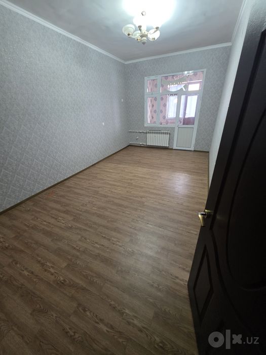 2 xonali kvartira sotiladi