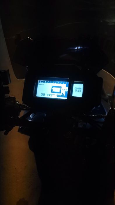 Tank skuteri sotiladi malumoti ideal 100 km ga 3 litr benzn rashot