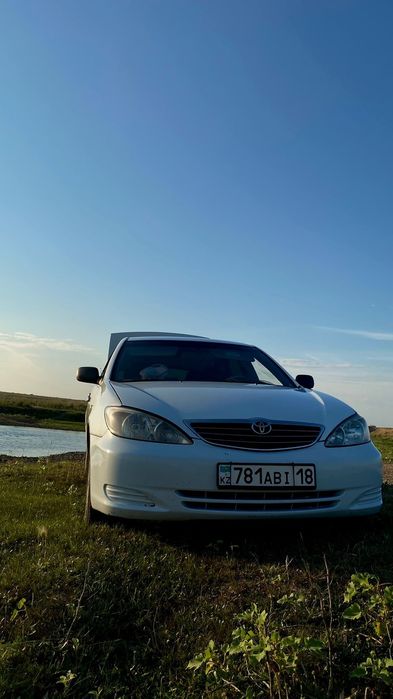 Тойота камри продам