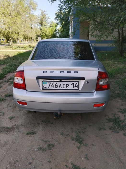 Приора 2011года,