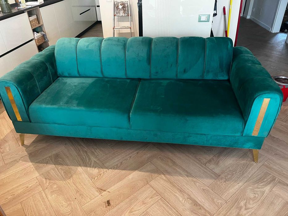 Canapea verde extensibila