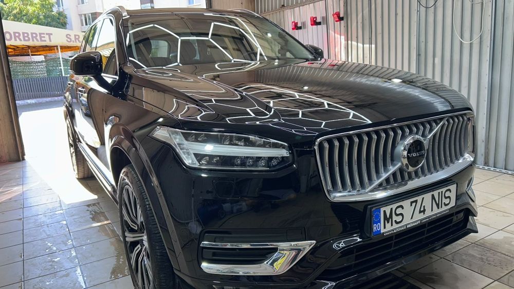 Volvo XC 90 B5 7 Locuri Inscription Camere 360 Panoramic  / Harman Kardon  / cârlig electric, scaune și volan încălzit.